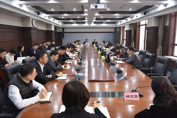 市检察院召开党组（扩大）会暨党的建设工作领导小组会议 部署启动树立和践行正确政绩观学习教育