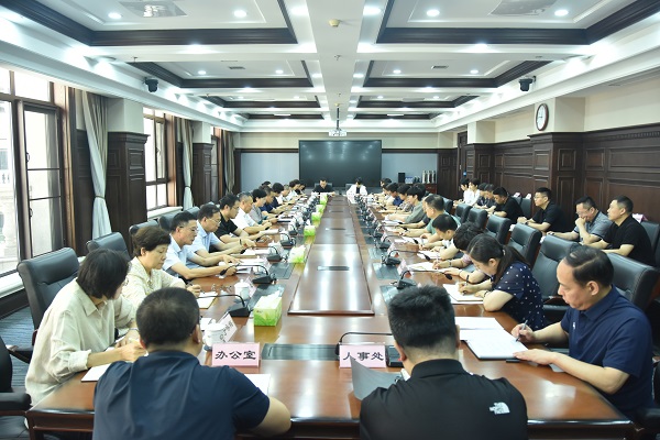 市检察院党组举办树立和践行正确政绩观学习教育第3期读书班暨理论学习中心组（扩大）专题学习会