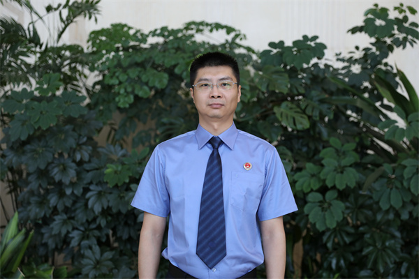 胡泽远.jpg