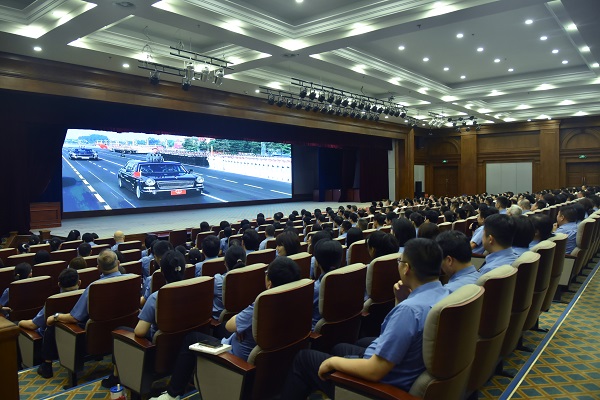 阅兵观礼砺初心 检察履职担使命