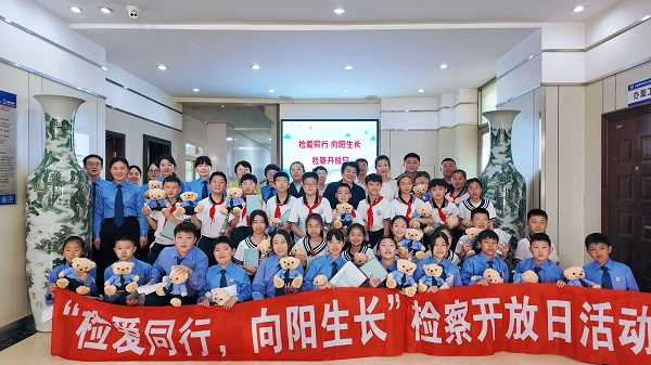 未成年人场景化普法：全国人大代表点赞“有温度”！